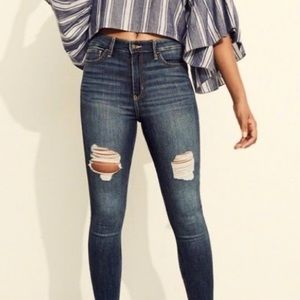 🔥 Hollister Jean High-Rise Super Skinny Crop